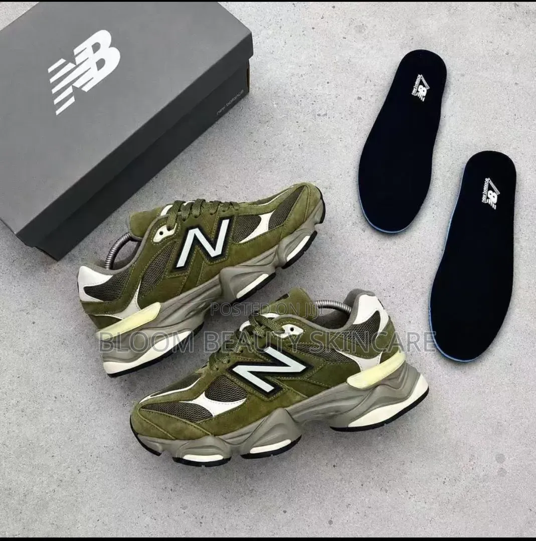 New Balance 9060 Sneakers (Unisex)