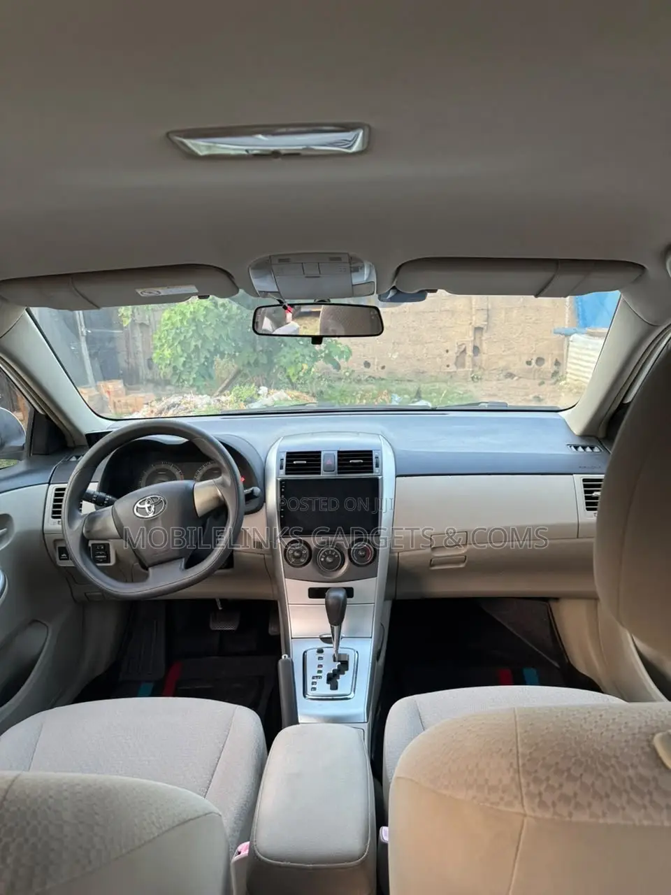 Toyota Corolla 2012 White