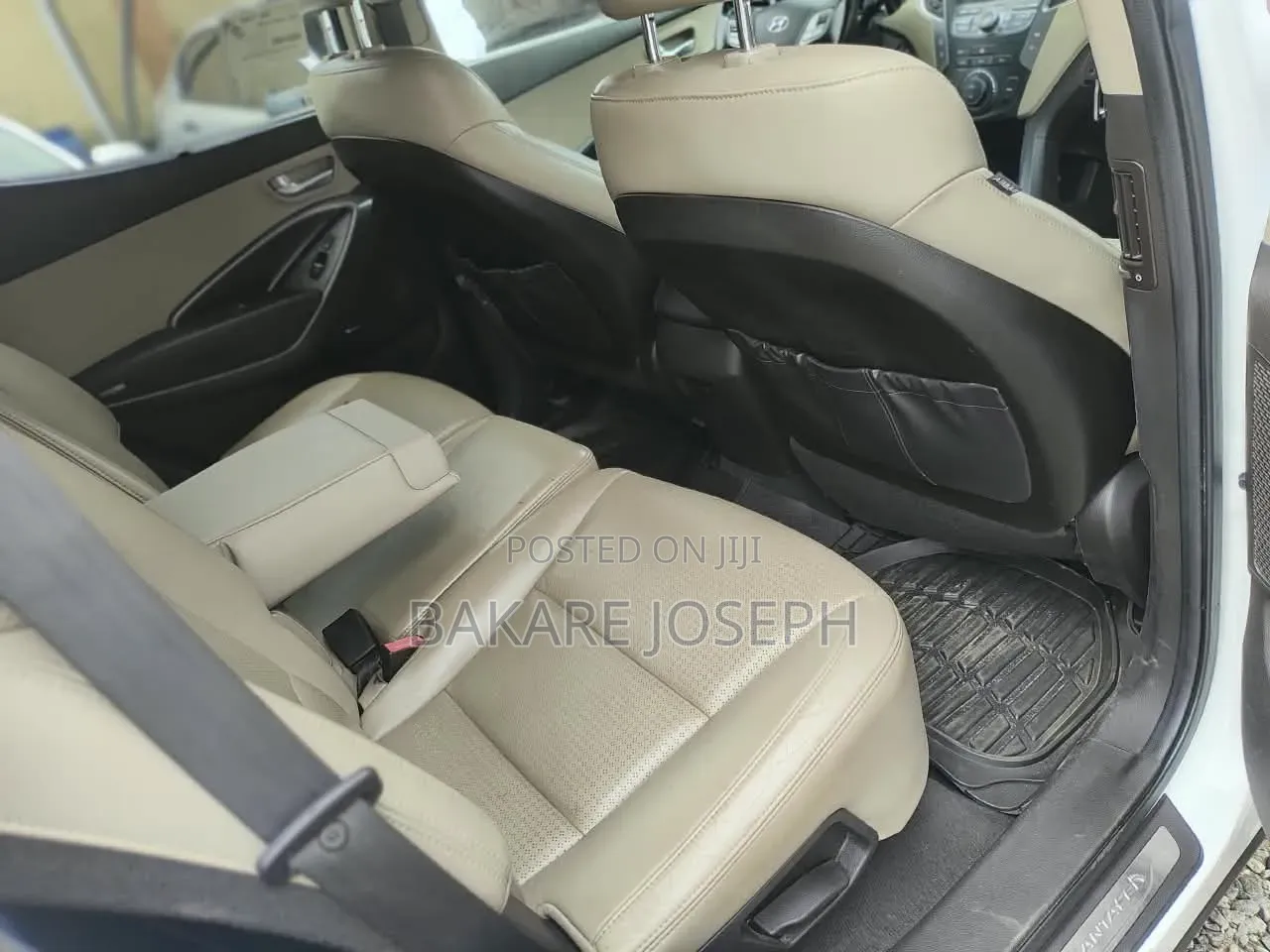 Hyundai Santa Fe SE 2012 White