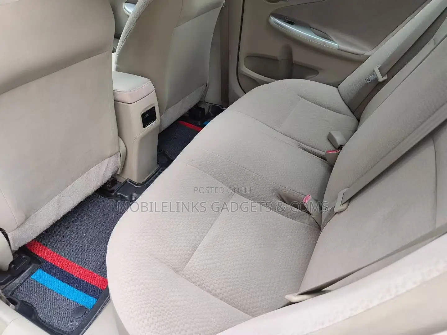 Toyota Corolla 2012 White