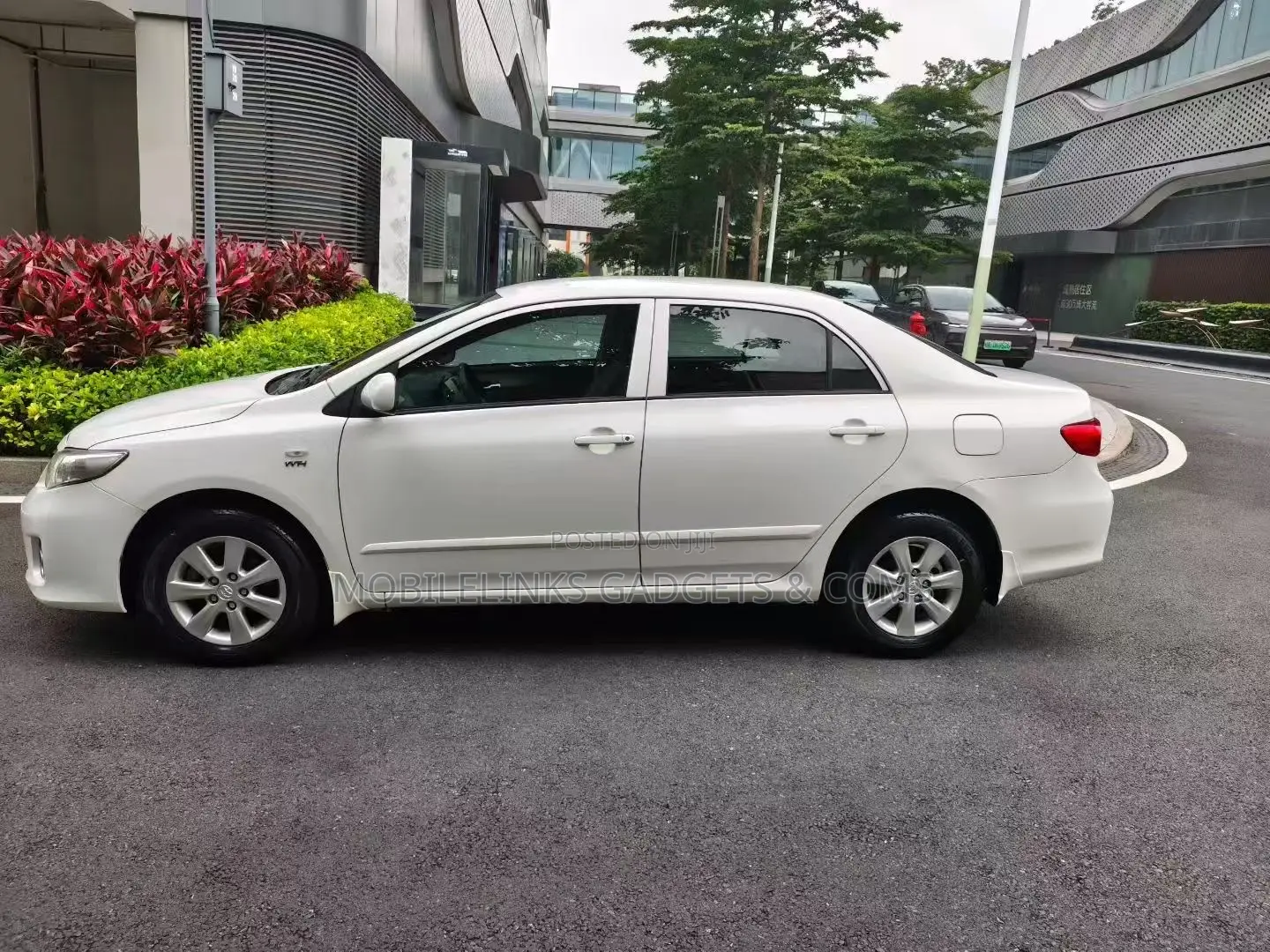 Toyota Corolla 2012 White