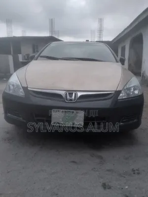 Honda Accord 2.4 Executive 2006 Gold