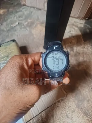 Men's Digital Sports Watch – Waterproof LED Electronic Wrist Watch