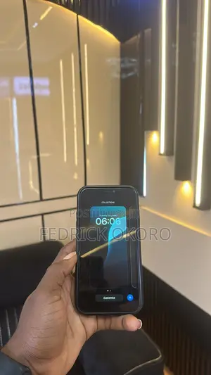 Apple iPhone XR 64 GB White