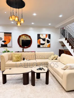 Spacious 3 Bedroom Triplex