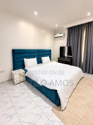 Spacious 3 Bedroom Triplex