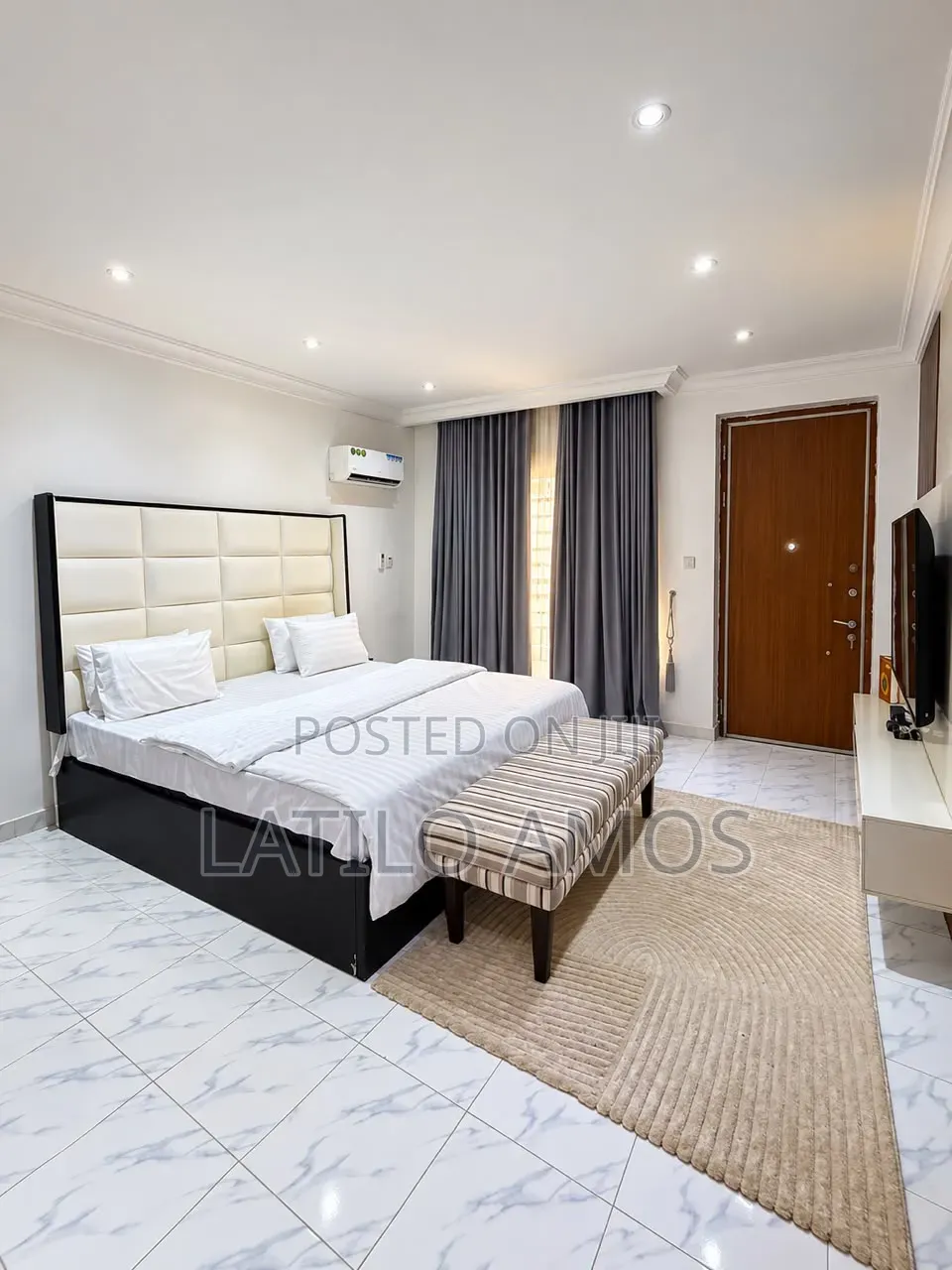 Spacious 3 Bedroom Triplex