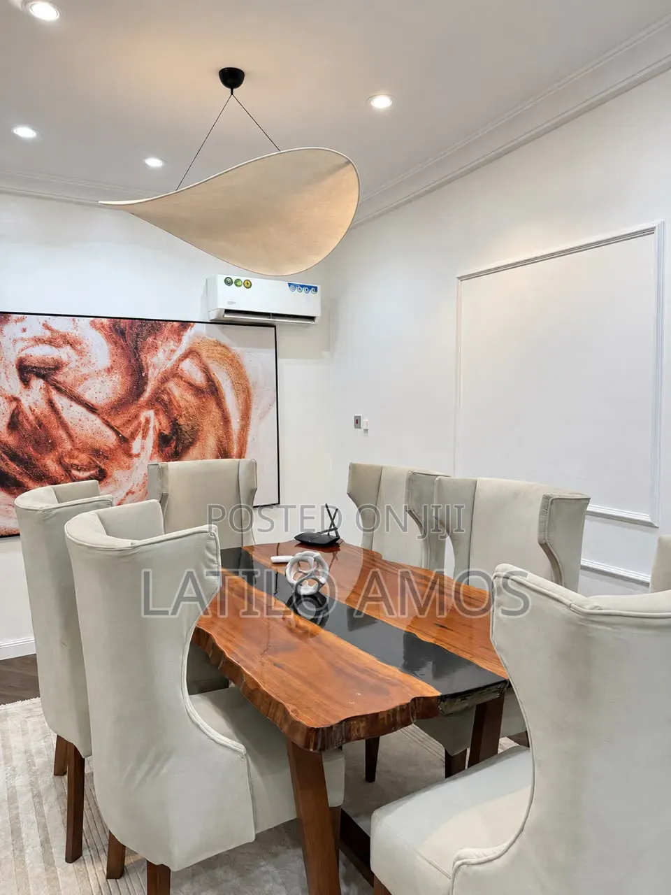 Spacious 3 Bedroom Triplex