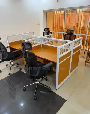 4 Seater Workstation