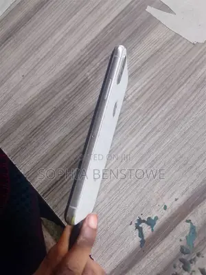 Apple iPhone XS Max 64 GB White
