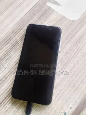 Apple iPhone XS Max 64 GB White