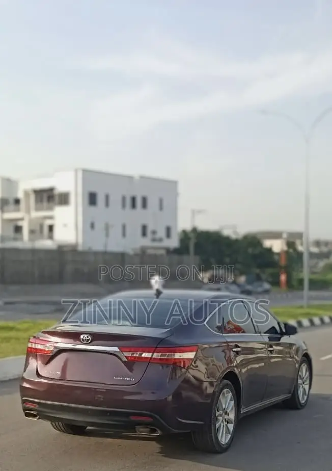 Toyota Avalon 2013 Maroon