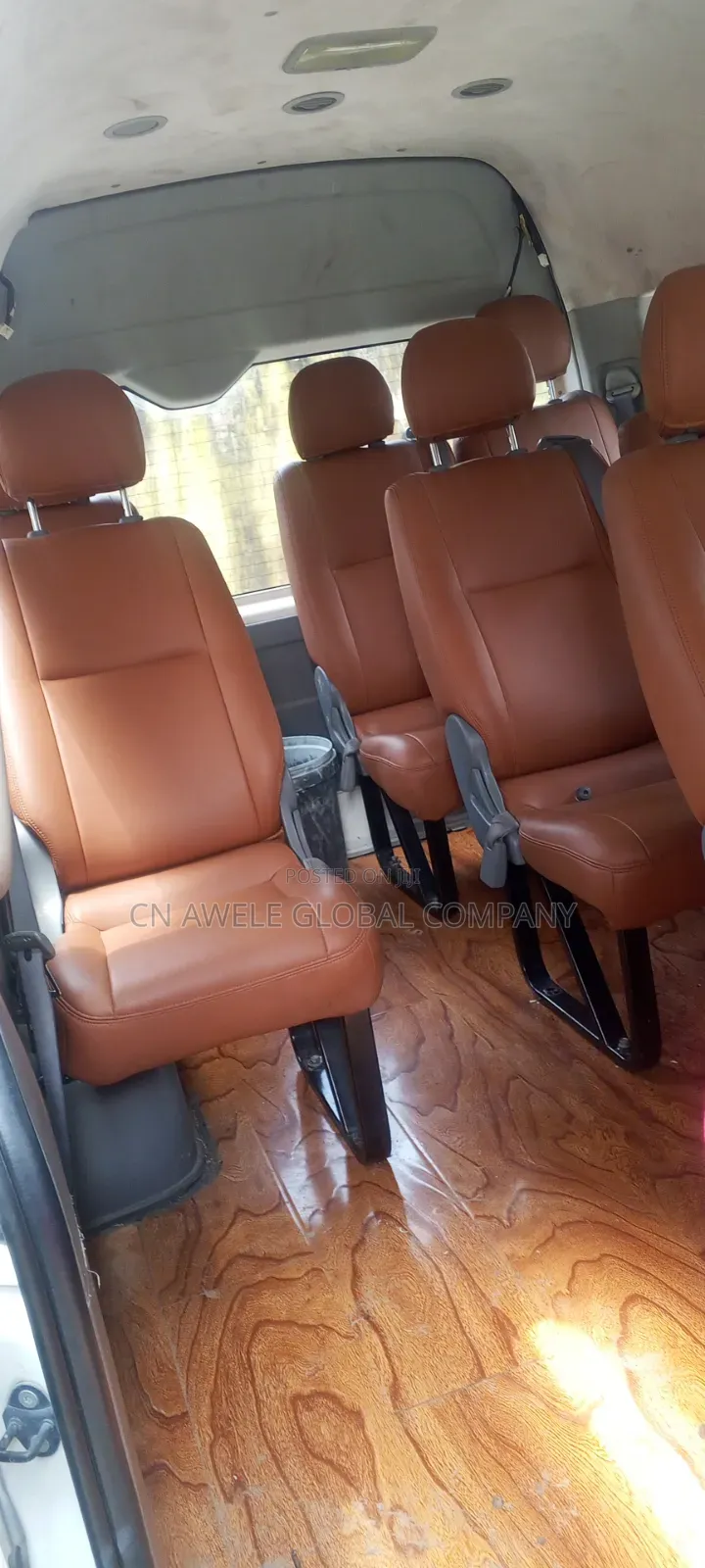Toyota HiAce 2015 White