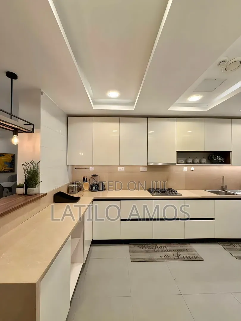 Unit 3 | Luxury 2-Bedroom Apartment 