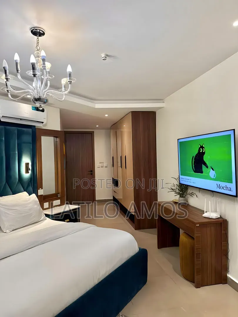 Unit 3 | Luxury 2-Bedroom Apartment 