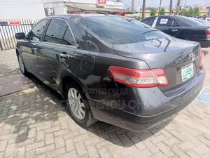 Toyota Camry 2010 Gray
