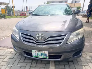 Toyota Camry 2010 Gray