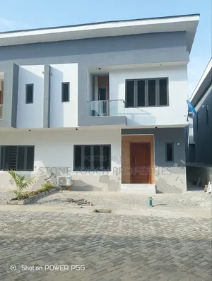3bdrm Duplex in Ambience Court, Ogombo for sale