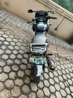 Bajaj Pulsar 220 F 2023 Black