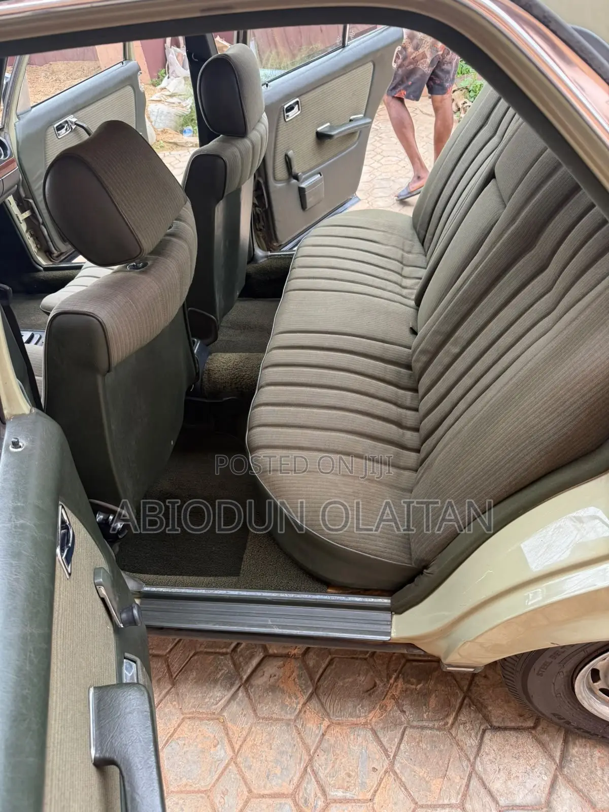 Mercedes-Benz 230E 1982 Green