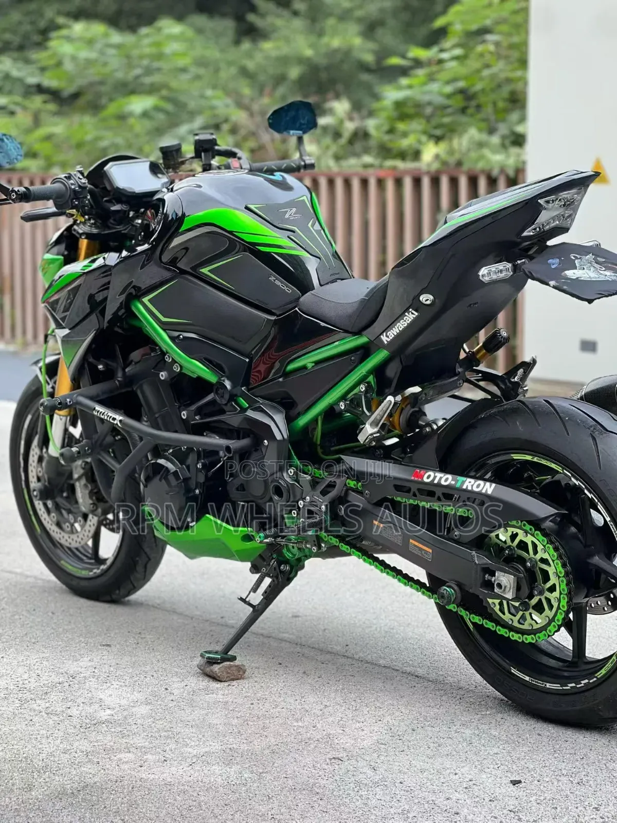 Kawasaki Z900RS 2022 Green