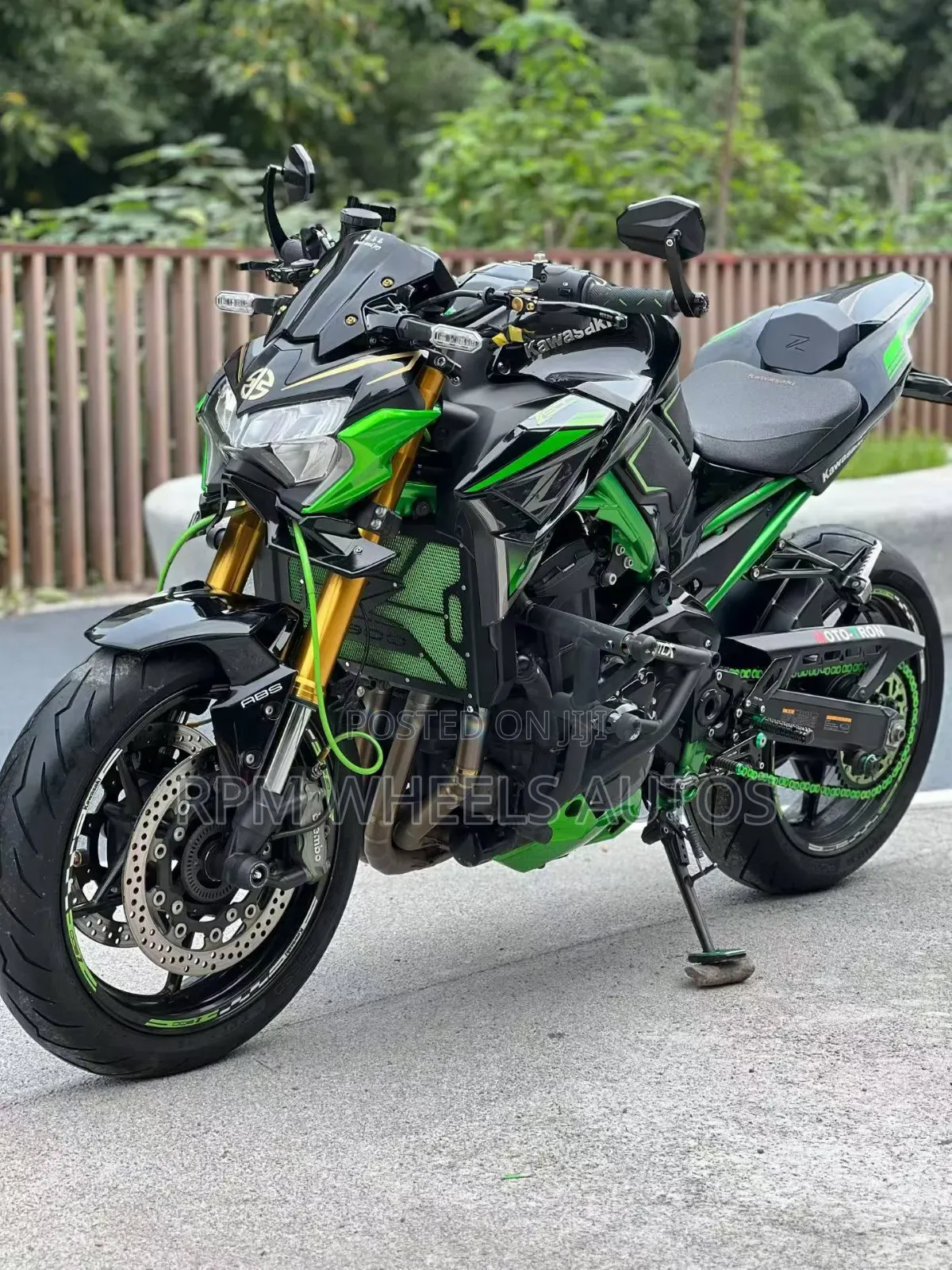 Kawasaki Z900RS 2022 Green