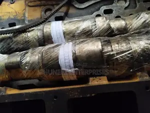 Caterpillar Camshafts (127-8258) and (127-8259)