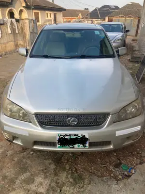 Lexus IS 300 Sport Cross 2002 Silver
