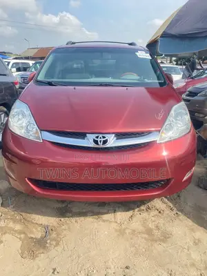 Toyota Sienna Limited 7 Passenger 2010 Red
