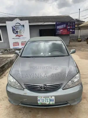 Toyota Camry LE 4dr Sedan (2.4L 4cyl 5A) 2005 Matt Black