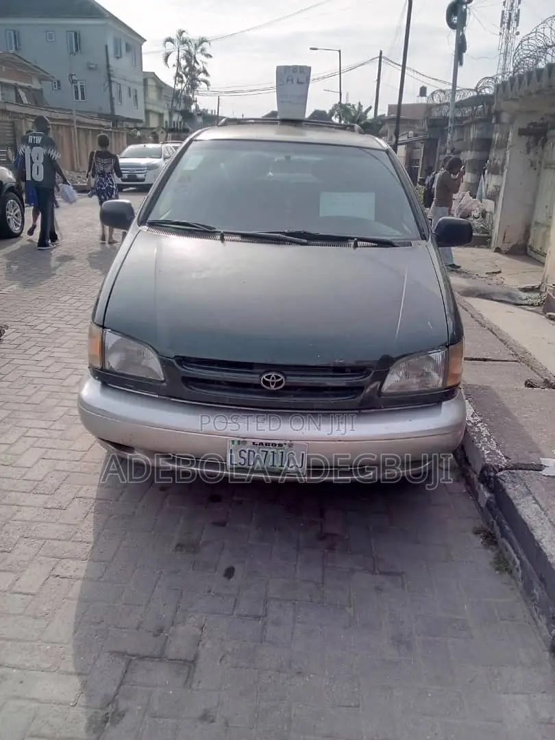Toyota Sienna LE 2003 Green