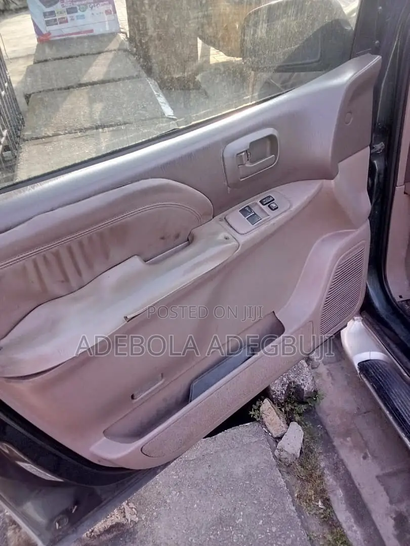 Toyota Sienna LE 2003 Green