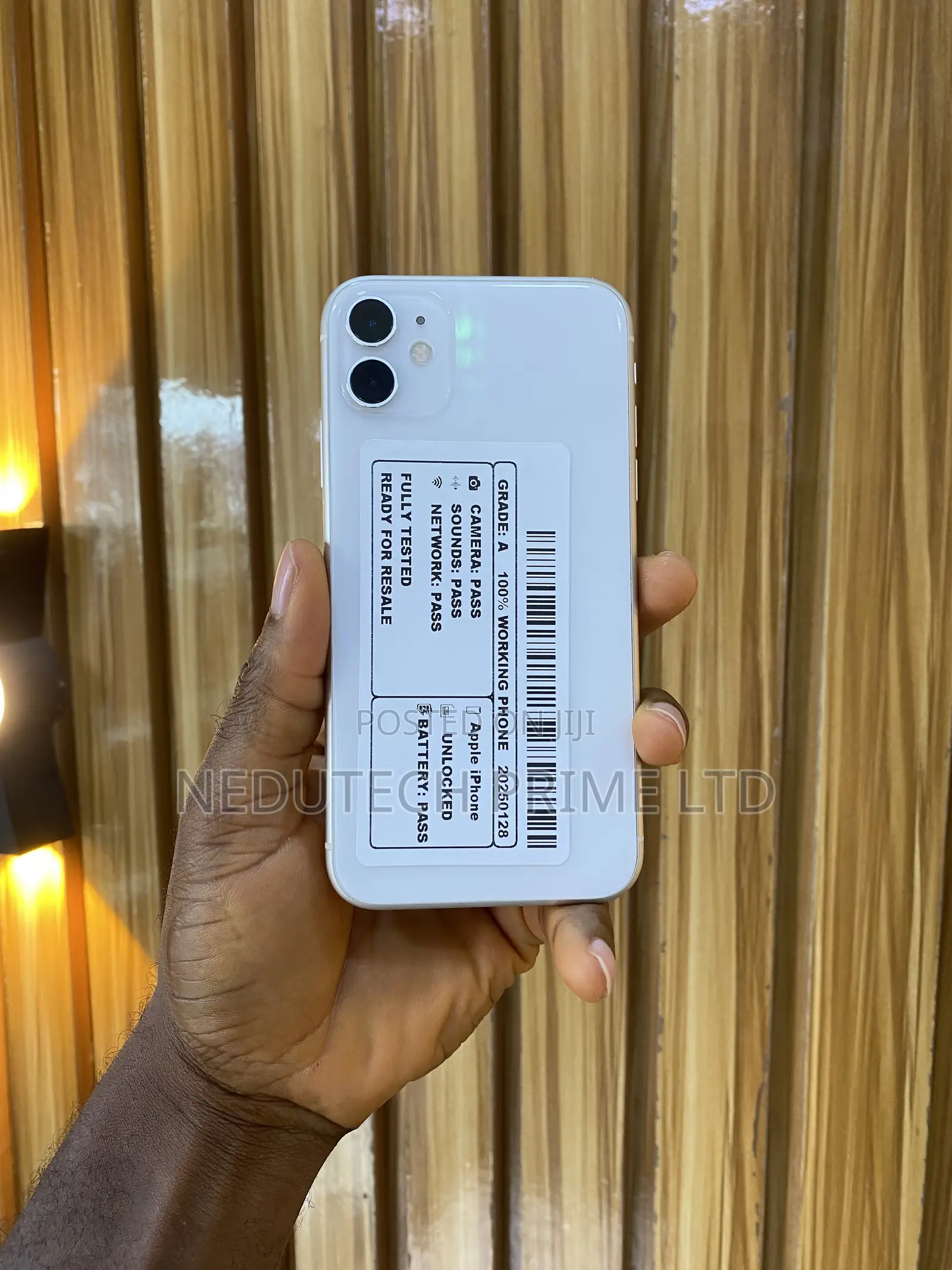 Apple iPhone 11 64 GB White