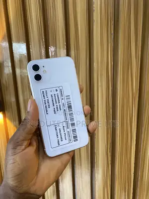 Apple iPhone 11 64 GB White