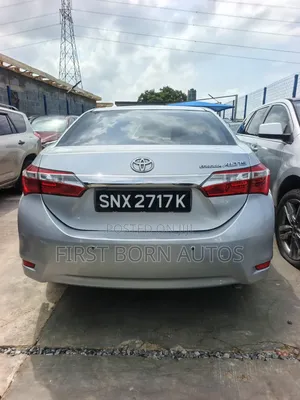 Toyota Corolla LE Plus 4dr Sedan (1.8L 4cyl CVT) 2015 Silver