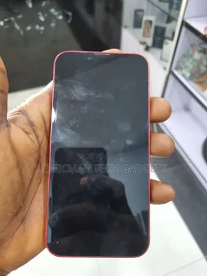 Apple iPhone 13 256 GB Red
