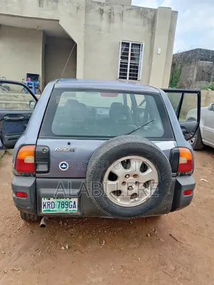 Toyota RAV4 Automatic 2000 Gray