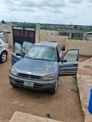 Toyota RAV4 Automatic 2000 Gray