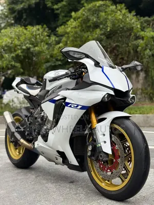 Yamaha R1 2016 White