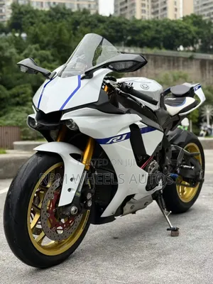 Yamaha R1 2016 White
