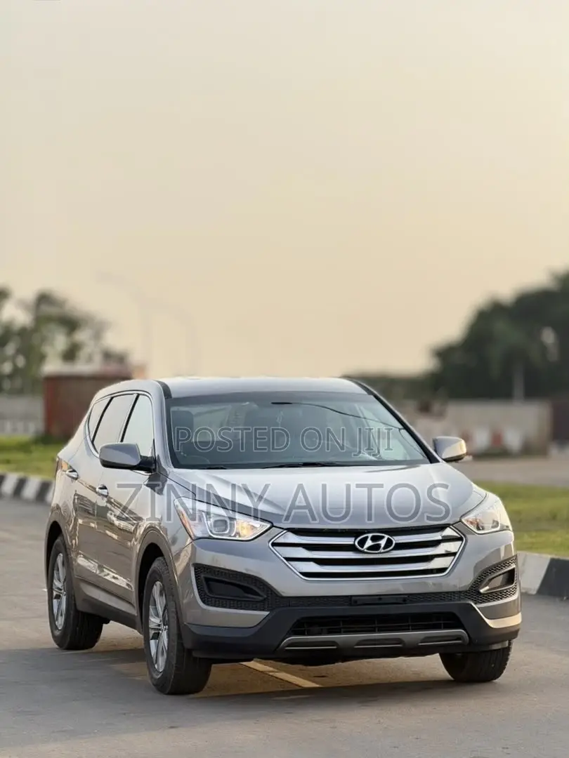 Hyundai Santa Fe 2015 Gray