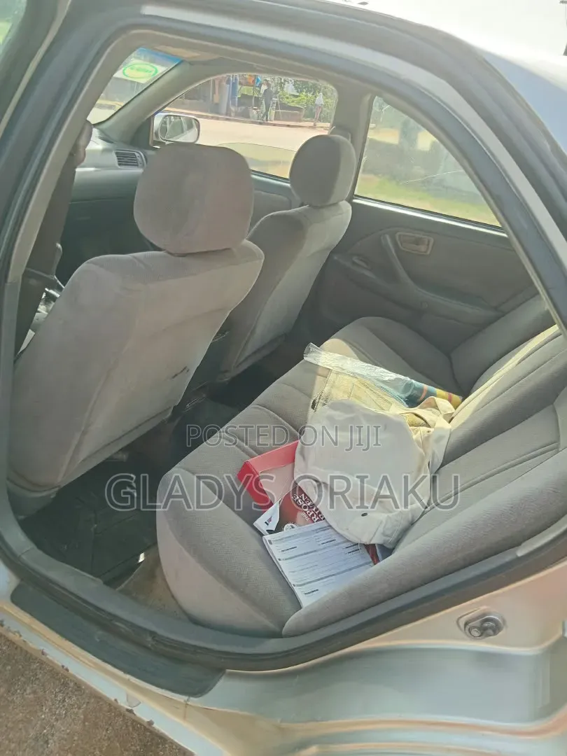 Toyota Camry 2002 Silver