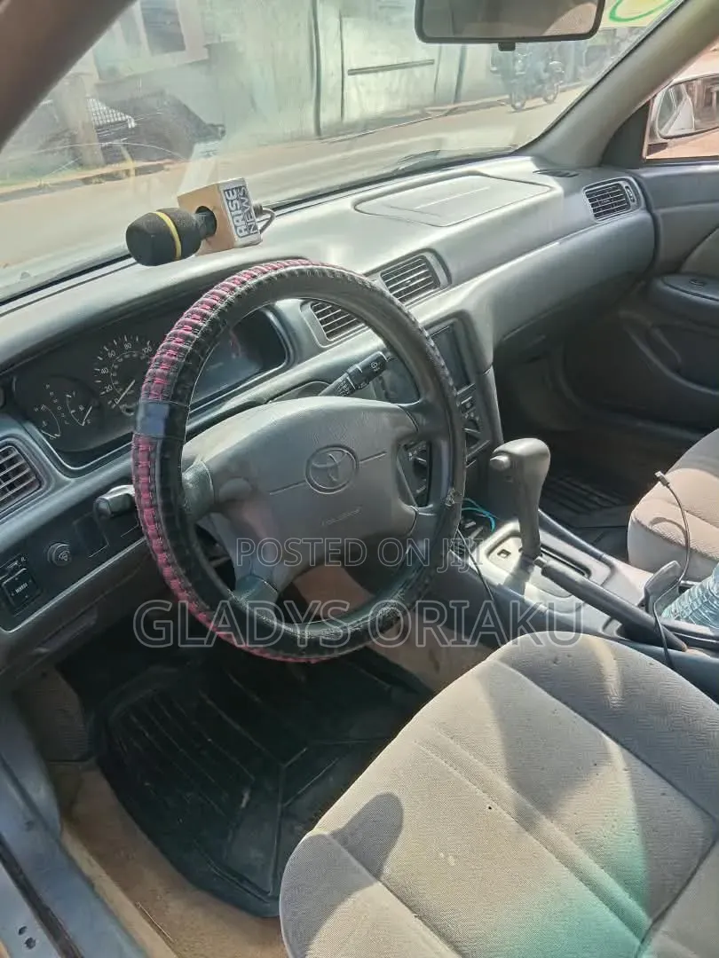 Toyota Camry 2002 Silver
