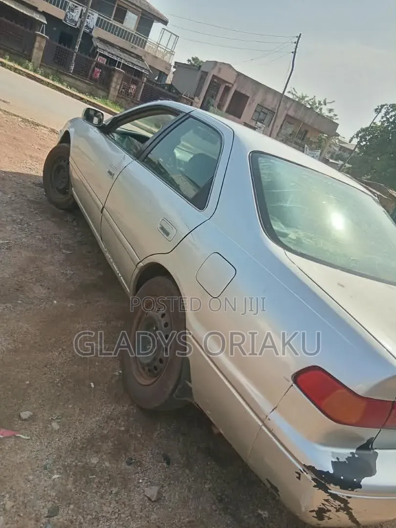 Toyota Camry 2002 Silver