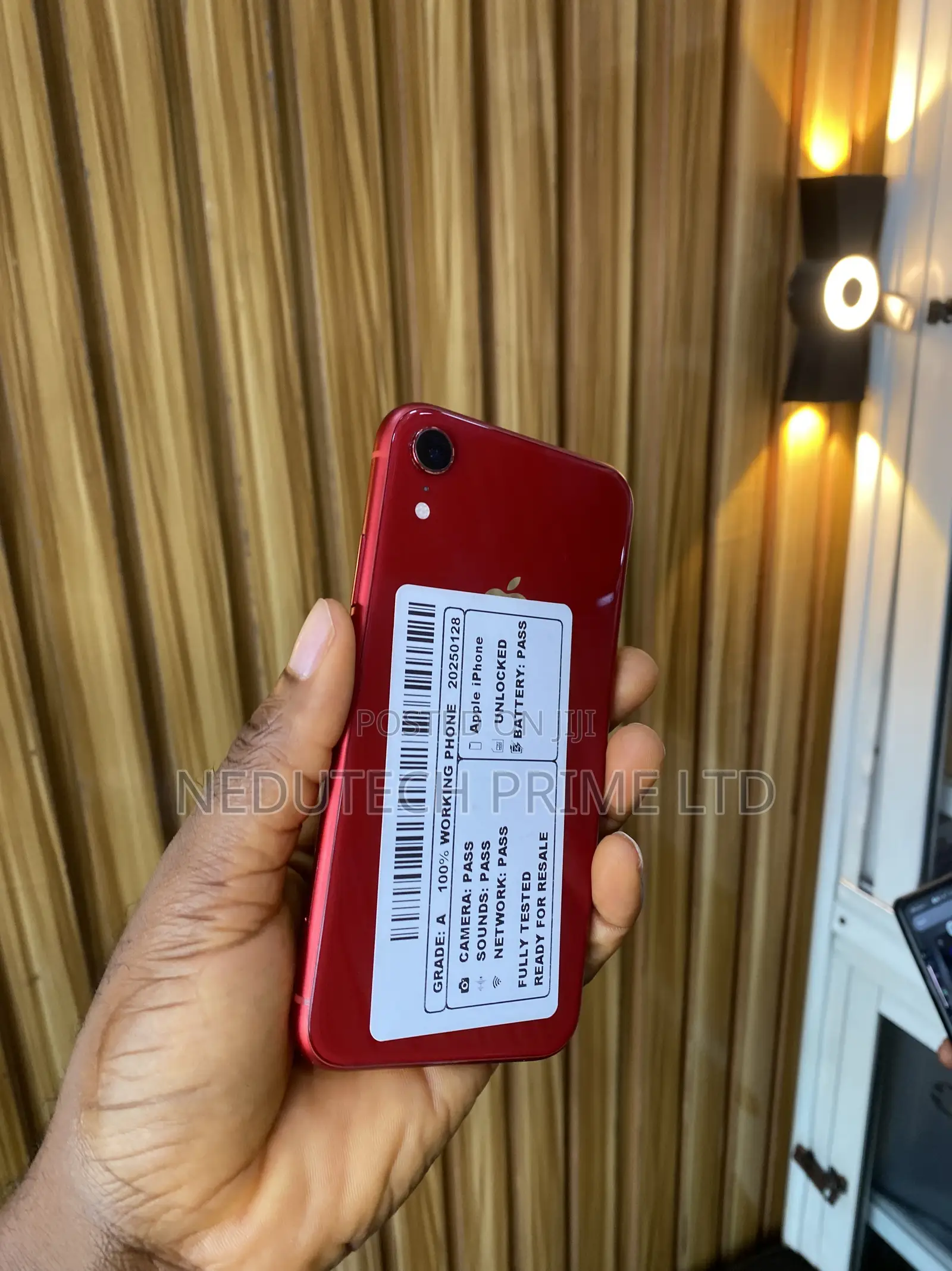 Apple iPhone XR 64 GB Red