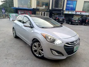 Hyundai Elantra 2015 Silver