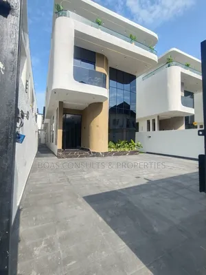 5bdrm Duplex in Ikota for sale