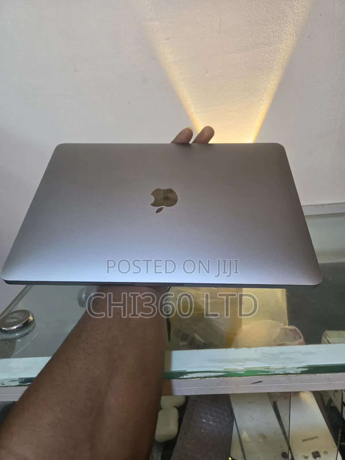 Laptop Apple MacBook Pro 2017 8GB Intel Core i5 SSD 256GB