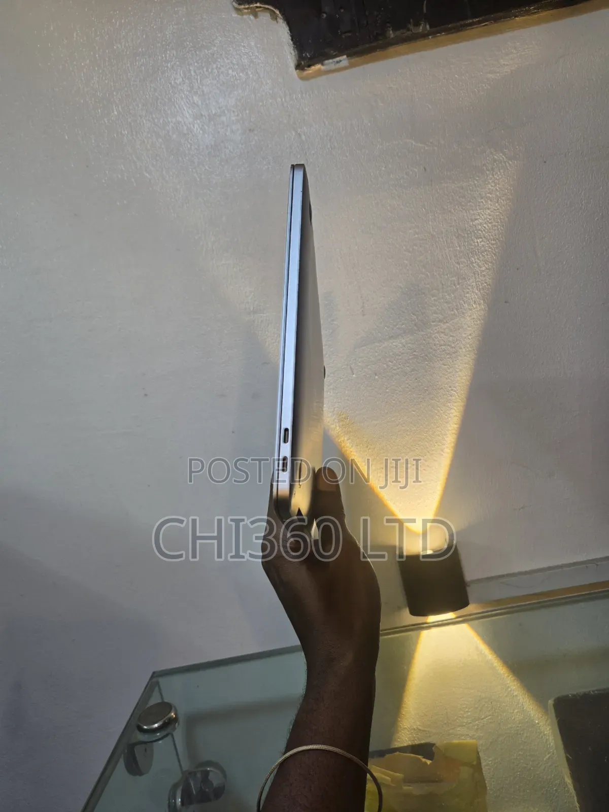 Laptop Apple MacBook Pro 2017 8GB Intel Core i5 SSD 256GB