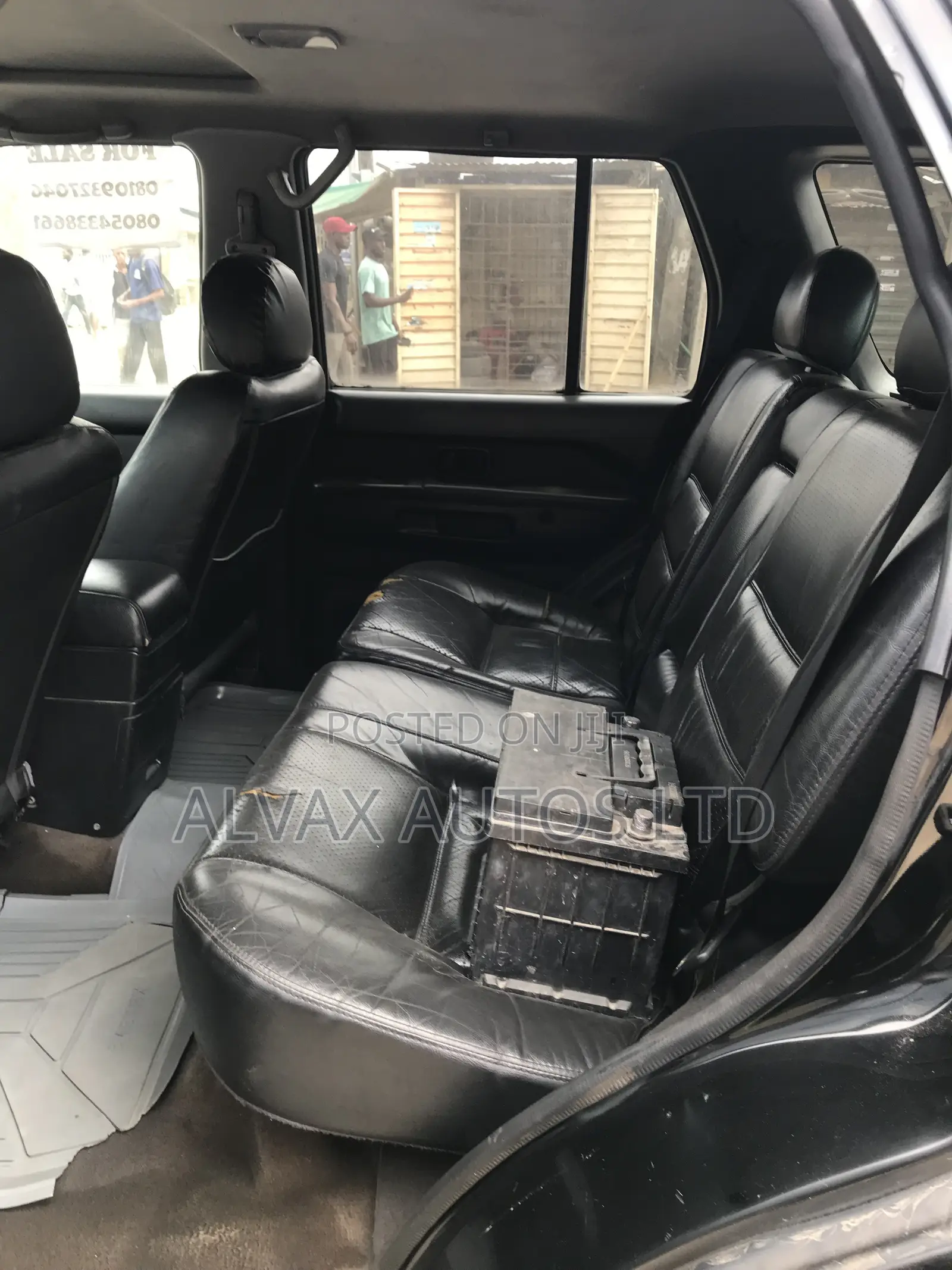 Nissan Pathfinder 2002 Black